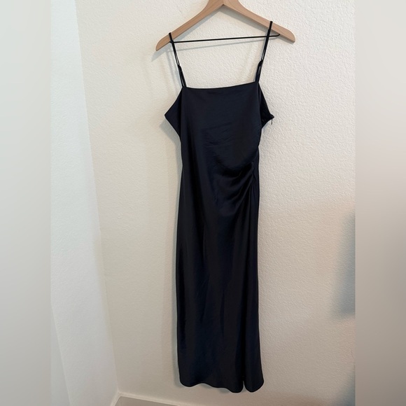 House of Harlow // NWT Elegant Navy Blue Satin Ruched Dress - Picture 4 of 7
